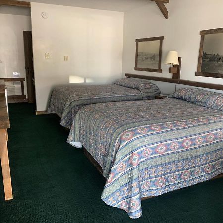 Bunkhouse Motel Гернси Экстерьер фото